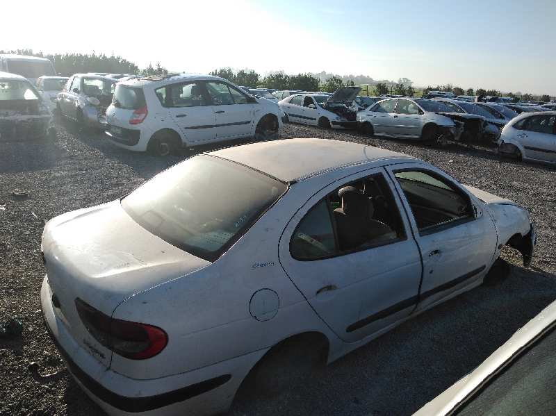 RENAULT MEGANE I CLASSIC (LA0) 1.9 dTi Alize Motor 1,9 Ltr. - 72 kW dTi Diesel CAT foto 12