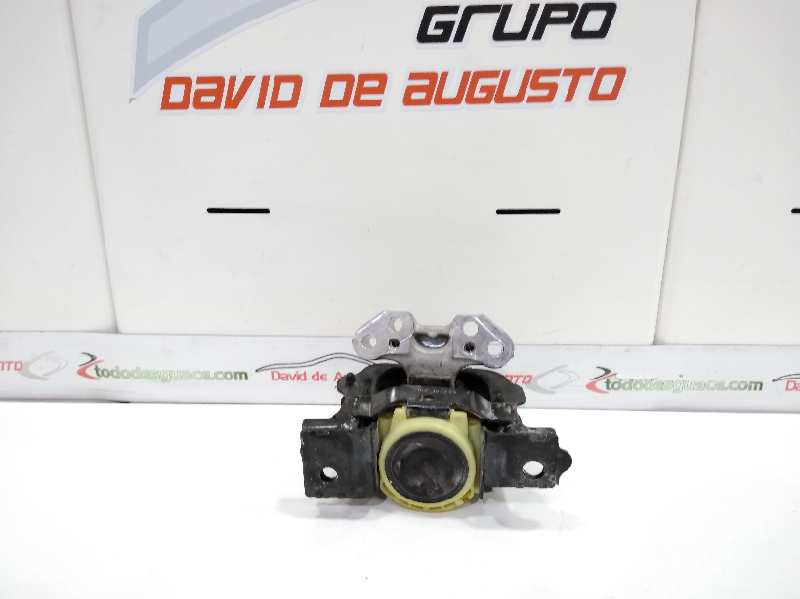 SOPORTE MOTOR DERECHO foto 5