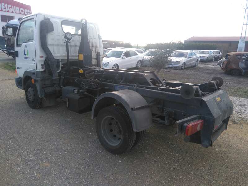 NISSAN CABSTAR ->09.06 Cabstar 35.XX Cabina simple Cabina individual Motor 3,0 Ltr. - 110 kW Diesel foto 5