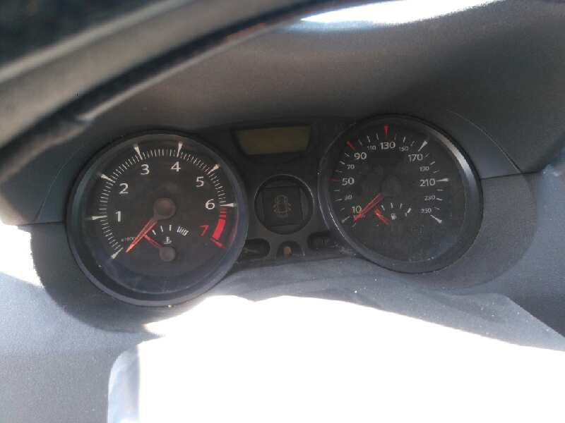 RENAULT MEGANE II CLASSIC BERLINA Confort Dynamique Motor 1,6 Ltr. - 82 kW 16V foto 10