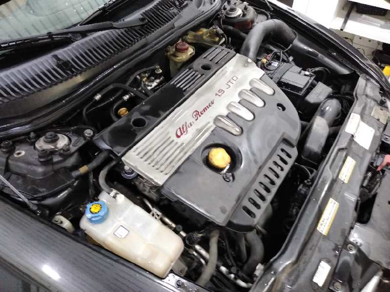 ALFA ROMEO 156 1.9 JTD 8V Distinctive   |   07.03 - 12.05 foto 6