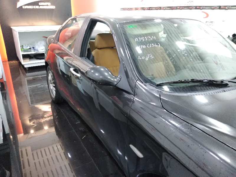 ALFA ROMEO 156 1.9 JTD 8V Distinctive   |   07.03 - 12.05 foto 8