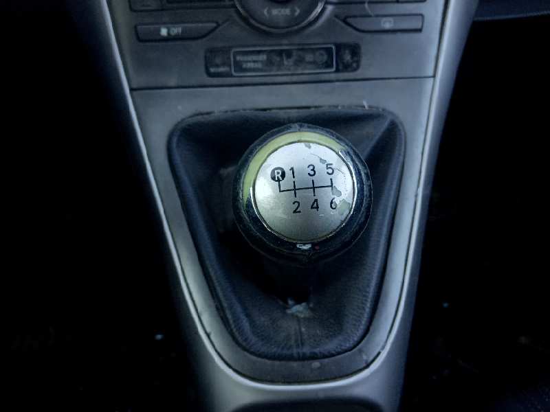 TOYOTA AURIS Luna+   |   03.08 - 12.09 foto 4