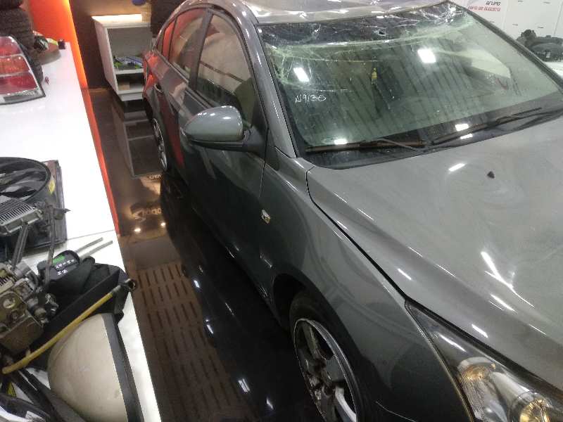 CHEVROLET CRUZE LT   |   08.11 - 12.12 foto 9