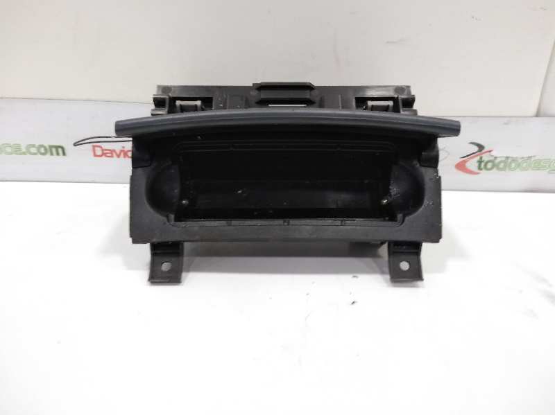 CENICERO AUDI A3 (8P) 1.6 TDI Ambiente   |   05.09 - 12.12