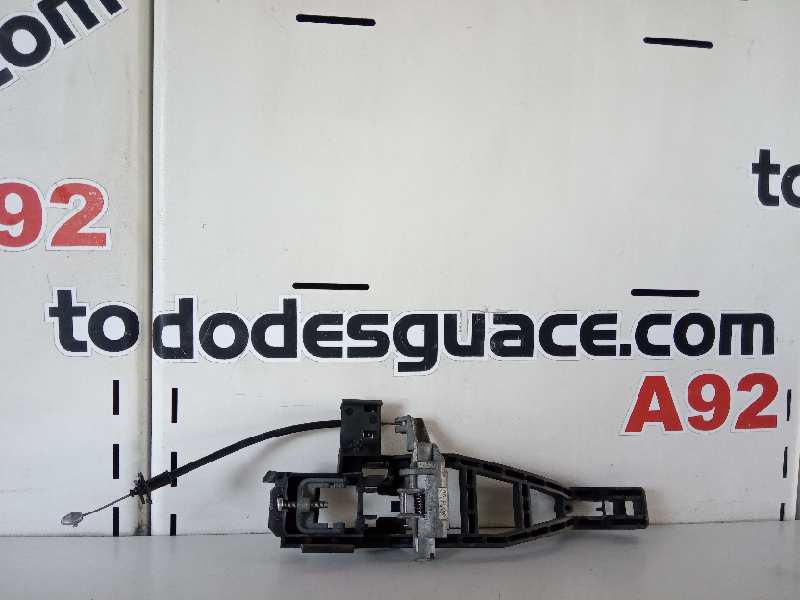 SOPORTE MANETA EXTERIOR PUERTA TRASERA IZQUIERDA FORD FOCUS LIM. (CB8) *