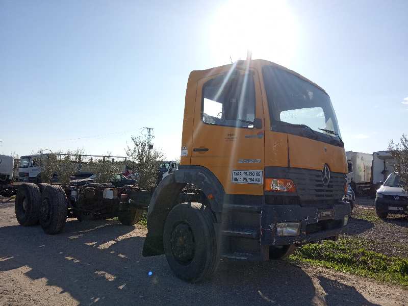 MERCEDES ATEGO 6-CIL. 4X4 BM 970/2/6 6.4 Diesel (OM 906 LA)   |   0.97 - 0.04 foto 2