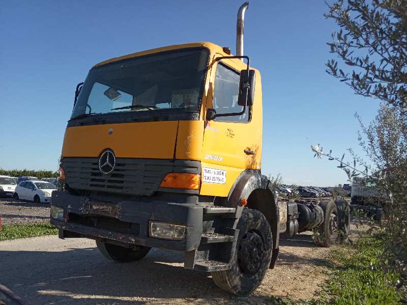 MERCEDES ATEGO 6-CIL. 4X4 BM 970/2/6 6.4 Diesel (OM 906 LA)   |   0.97 - 0.04 foto 3