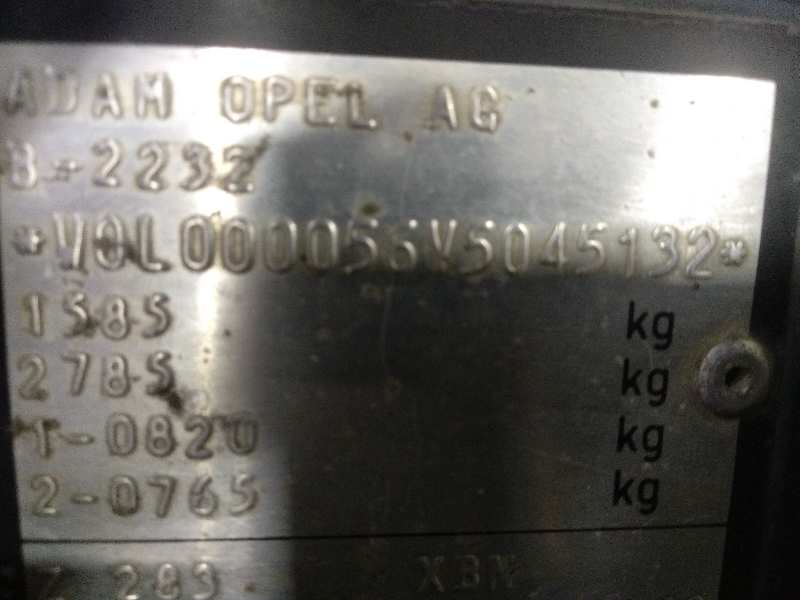 OPEL ASTRA F BERLINA Básico Motor 1,6 Ltr. - 74 kW 16V foto 4