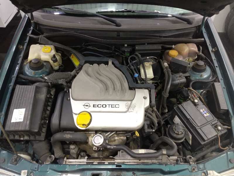OPEL ASTRA F BERLINA Básico Motor 1,6 Ltr. - 74 kW 16V foto 5