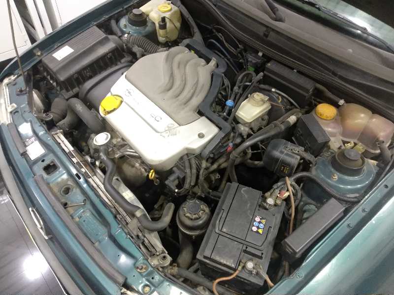OPEL ASTRA F BERLINA Básico Motor 1,6 Ltr. - 74 kW 16V foto 6