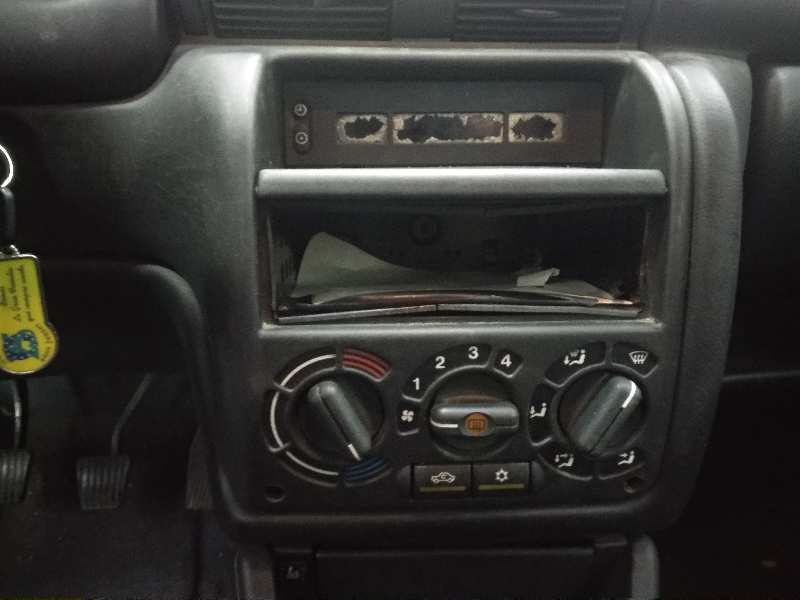 OPEL ASTRA F BERLINA Básico Motor 1,6 Ltr. - 74 kW 16V foto 11