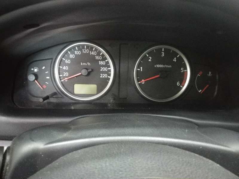 NISSAN ALMERA (N16/E) Acenta   |   12.02 - 12.04 foto 10