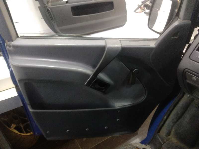 MERCEDES VITO (W638) CAJA CERRADA 108 D        (638.064)   |   02.96 - 12.99 foto 8