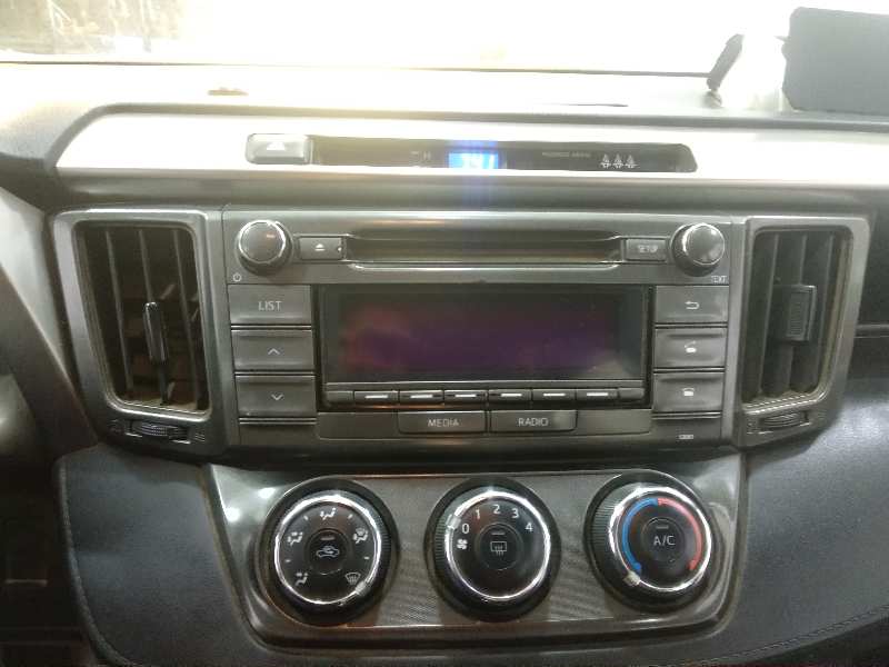 TOYOTA RAV 4 Active   |   01.14 - 12.15