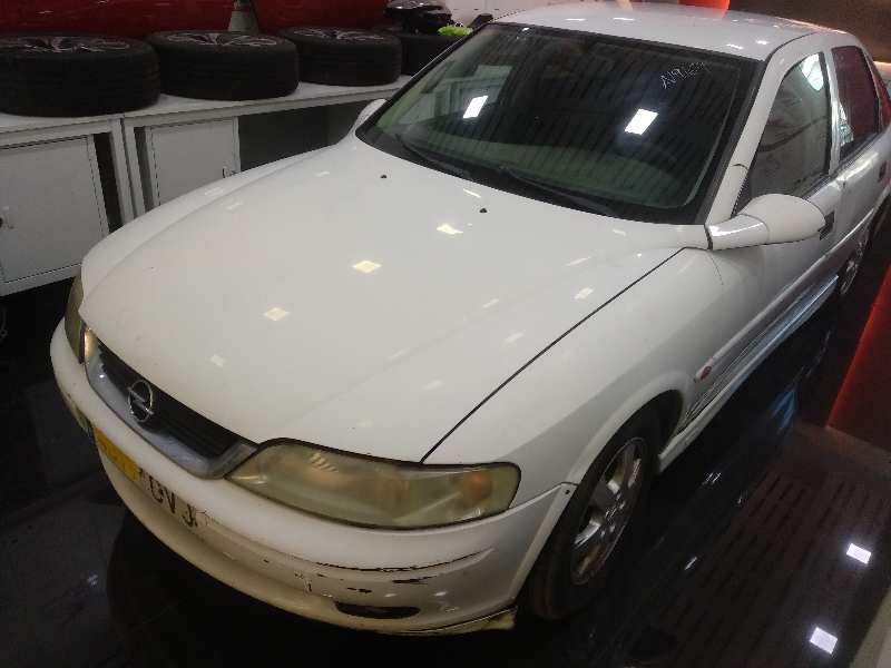 OPEL VECTRA B BERLINA Básico (1999->) Motor 1,6 Ltr. - 74 kW 16V foto 2
