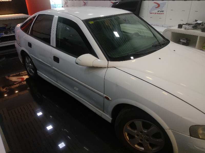 OPEL VECTRA B BERLINA Básico (1999->) Motor 1,6 Ltr. - 74 kW 16V foto 9