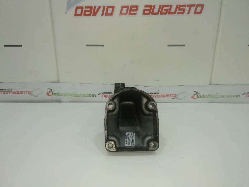 SOPORTE MOTOR DERECHO foto 6