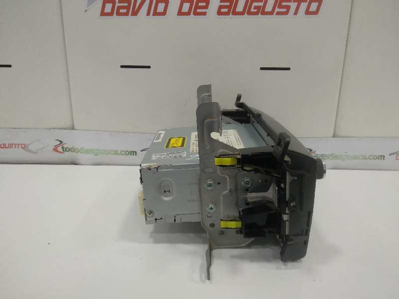 SISTEMA AUDIO / RADIO CD TOYOTA RAV 4 Active   |   01.14 - 12.15