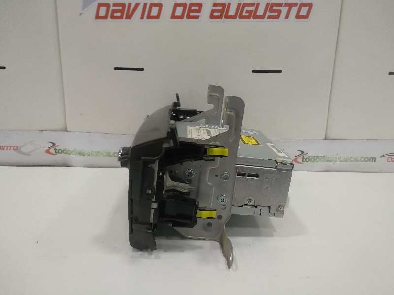 SISTEMA AUDIO / RADIO CD TOYOTA RAV 4 Active   |   01.14 - 12.15