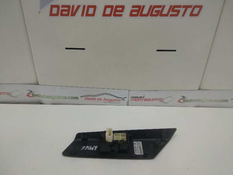 MANDO ELEVALUNAS TRASERO DERECHO TOYOTA RAV 4 Active   |   01.14 - 12.15