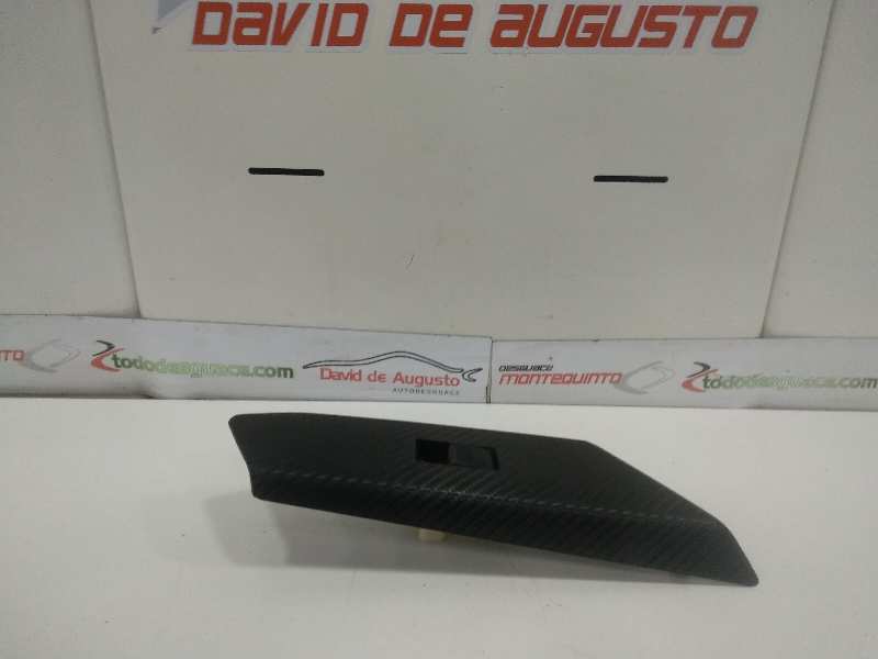 MANDO ELEVALUNAS DELANTERO DERECHO TOYOTA RAV 4 Active   |   01.14 - 12.15