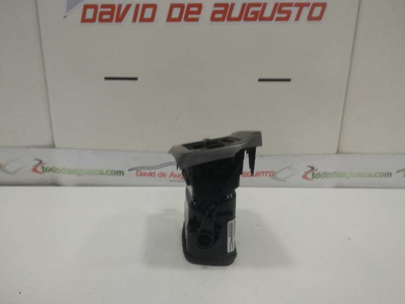 AIREADOR IZQUIERDO TOYOTA RAV 4 Active   |   01.14 - 12.15