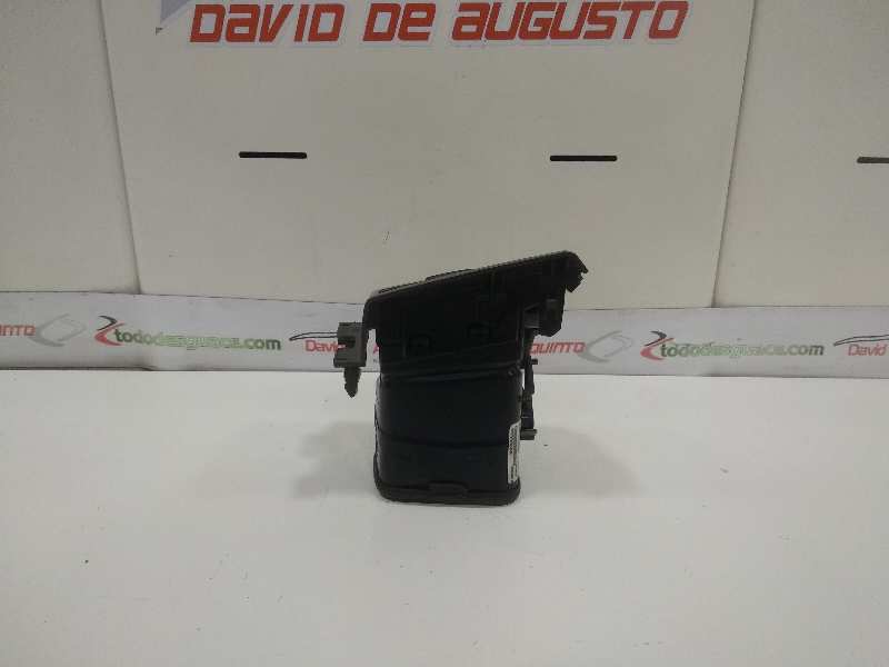 AIREADOR DERECHO TOYOTA RAV 4 Active   |   01.14 - 12.15