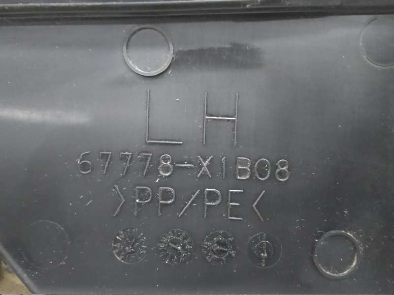 GUARNECIDO PUERTA DELANTERA IZQUIERDA TOYOTA RAV 4 Active   |   01.14 - 12.15