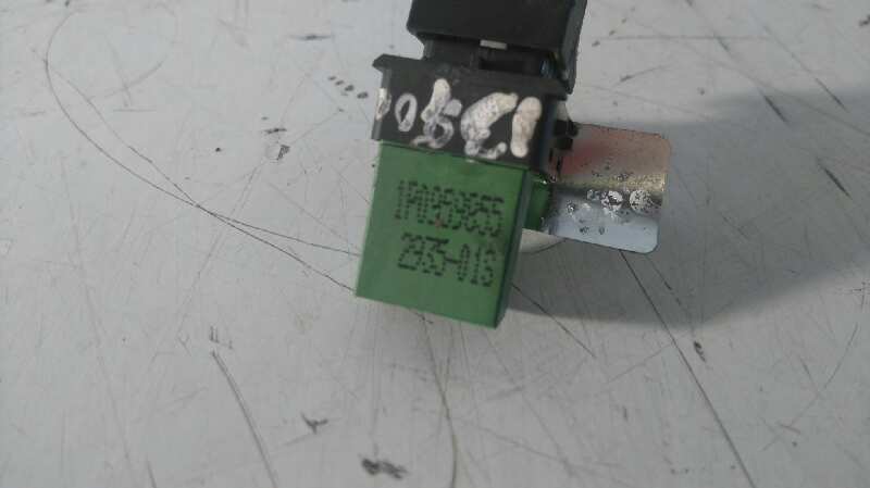 MANDO ELEVALUNAS DELANTERO DERECHO SEAT LEON (1P1) *   |   0.05 - ...
