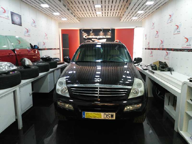 SSANGYONG REXTON 270 Xdi Limited   |   11.06 - ...
