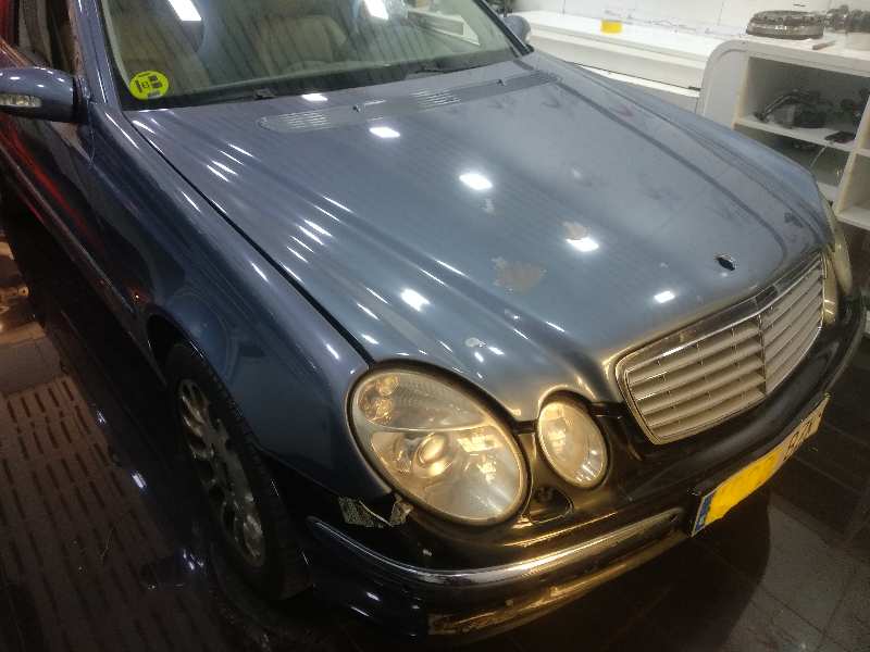 MERCEDES CLASE E (W211) BERLINA E 500  4-Matic (211.083)   |   07.03 - 12.06 foto 3
