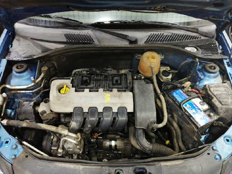 RENAULT CLIO II FASE II (B/CB0) Authentique Motor 1,2 Ltr. - 55 kW foto 4
