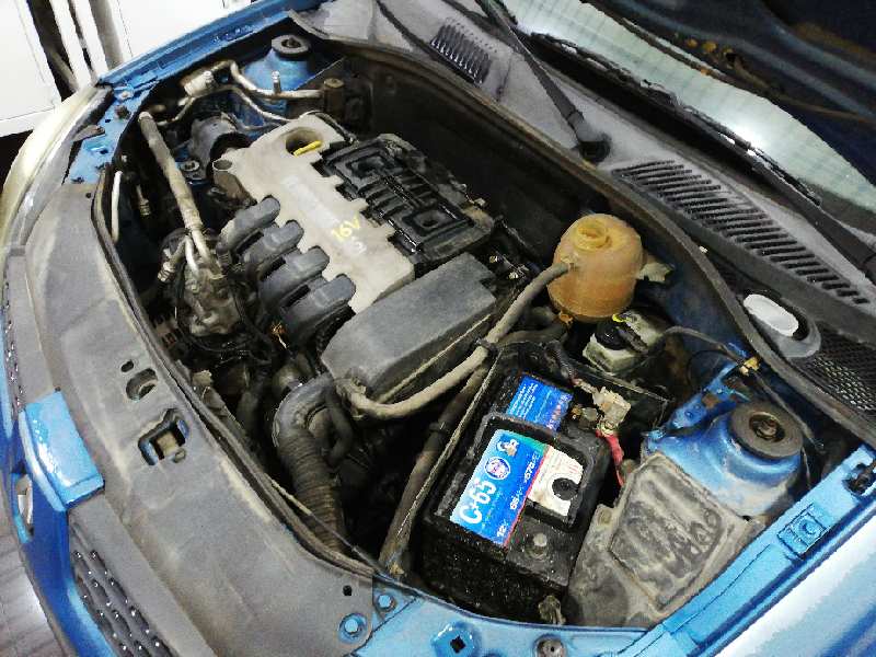 RENAULT CLIO II FASE II (B/CB0) Authentique Motor 1,2 Ltr. - 55 kW foto 5