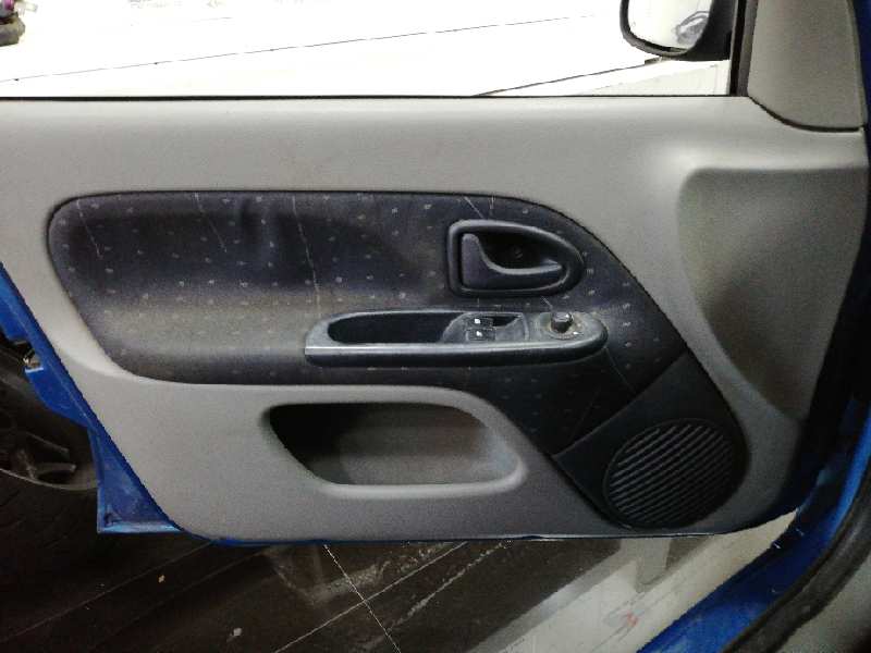 RENAULT CLIO II FASE II (B/CB0) Authentique Motor 1,2 Ltr. - 55 kW foto 8