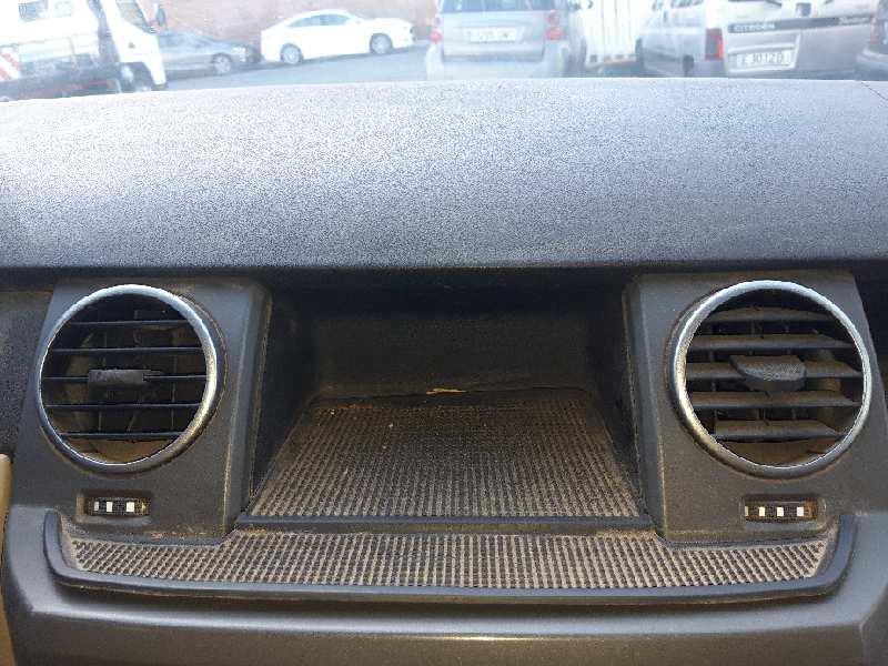 AIREADOR CENTRAL LAND ROVER DISCOVERY (...) V6 TD HSE   |   08.04 - 12.09