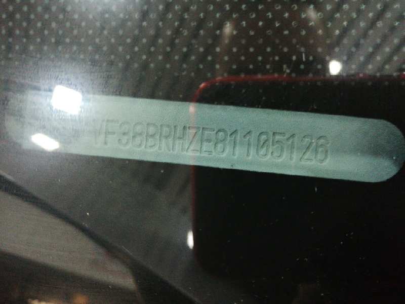 PEUGEOT 406 BERLINA (S1/S2) SRDT Motor 2,0 Ltr. - 80 kW HDi foto 7