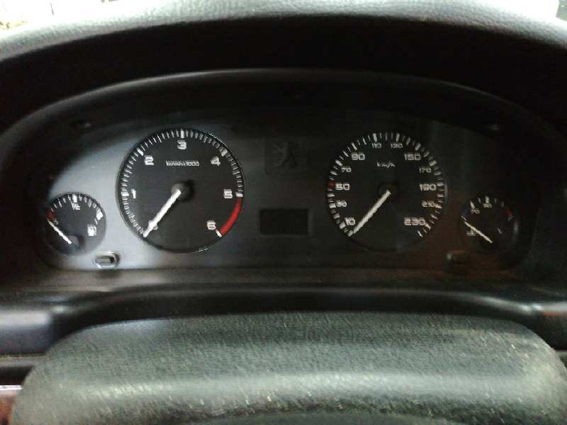 PEUGEOT 406 BERLINA (S1/S2) SRDT Motor 2,0 Ltr. - 80 kW HDi foto 10