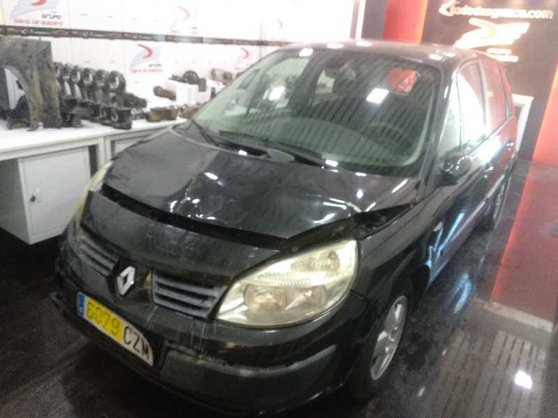 RENAULT SCENIC II Confort Dynamique   |   06.03 - 12.05 foto 2