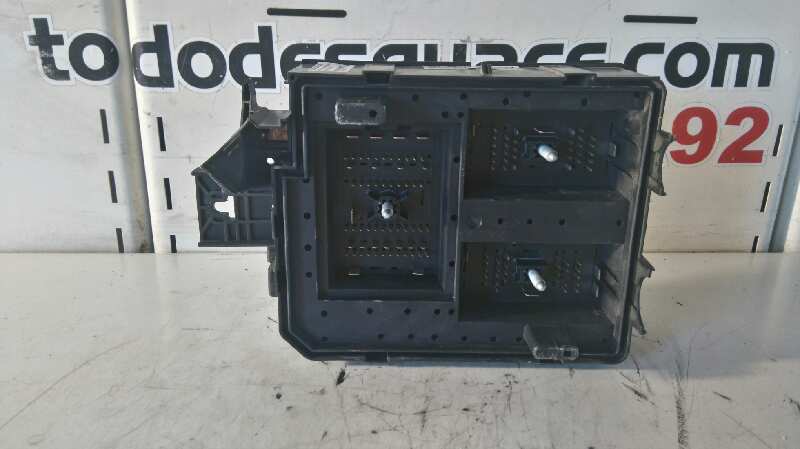 CAJA RELES / FUSIBLES OPEL CORSA E Business   |   05.16 - ...
