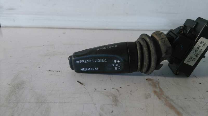 MANDO RADIO FORD MONDEO FAMILIAR (GD) Ambiente   |   07.99 - 12.01