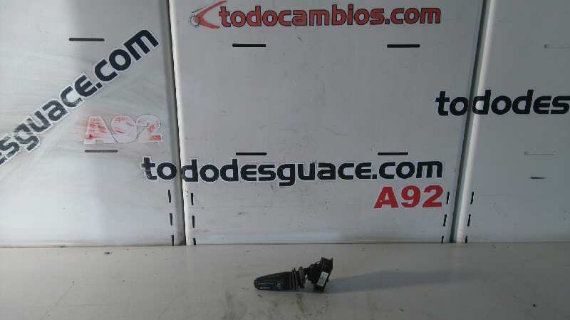 MANDO RADIO FORD MONDEO FAMILIAR (GD) Ambiente   |   07.99 - 12.01