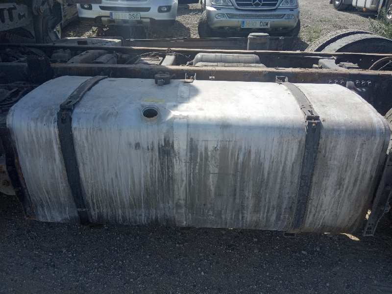 SCANIA SERIE 4 (P/R 114 L) FG     340 (6X2)  E2/E3 Corto CR 13 / 14 B   |   01.96 - 12.04 foto 7