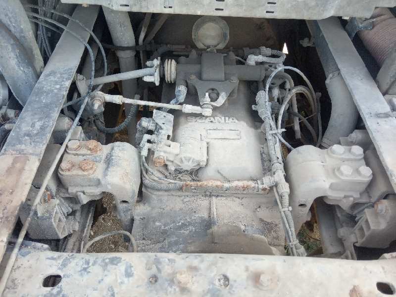 SCANIA SERIE 4 (P/R 114 L) FG     340 (6X2)  E2/E3 Corto CR 13 / 14 B   |   01.96 - 12.04 foto 9