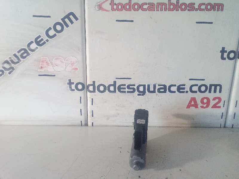 MOTOR ELEVALUNAS TRASERO DERECHO VOLKSWAGEN GOLF PLUS (5M1) Edition   |   01.08 - 12.09