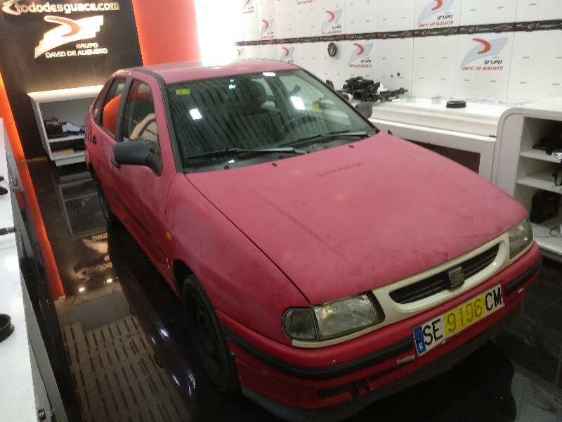 SEAT CORDOBA BERLINA (6K2) Aniversario Motor 1,9 Ltr. - 50 kW Diesel (1Y) foto 2
