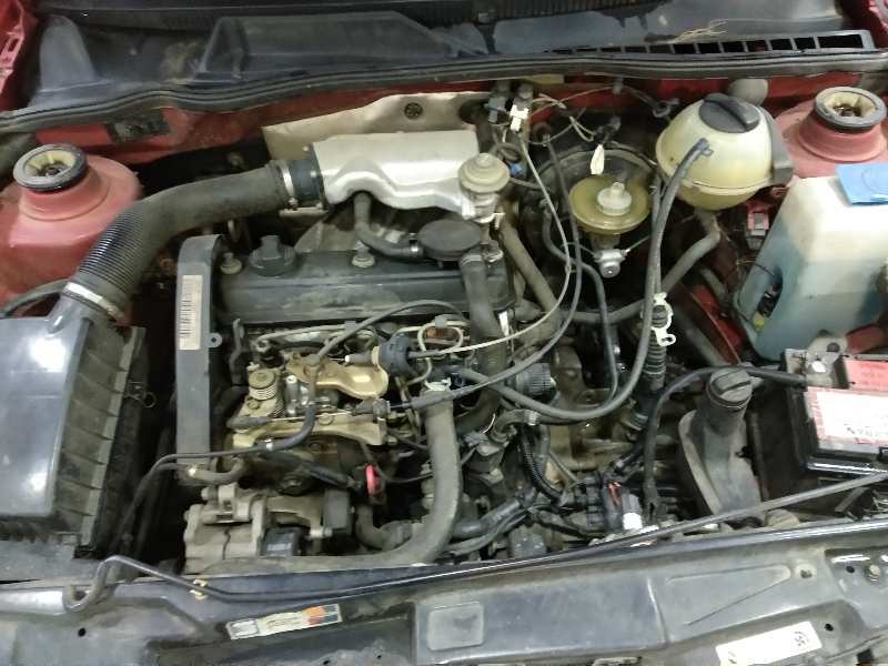 SEAT CORDOBA BERLINA (6K2) Aniversario Motor 1,9 Ltr. - 50 kW Diesel (1Y) foto 6
