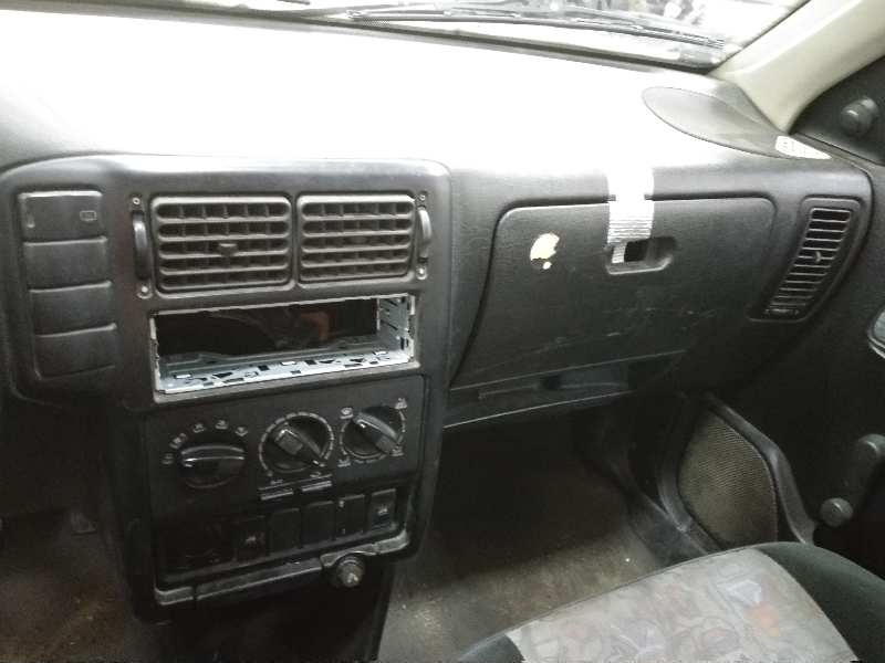 SEAT CORDOBA BERLINA (6K2) Aniversario Motor 1,9 Ltr. - 50 kW Diesel (1Y) foto 10