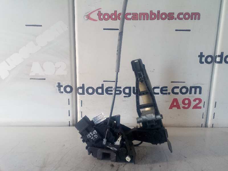 CERRADURA PUERTA TRASERA DERECHA foto 4