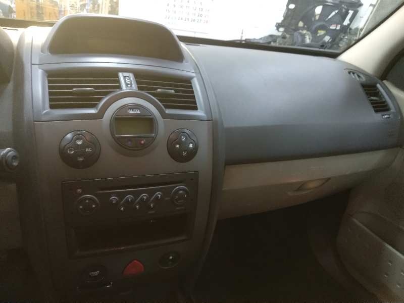 RENAULT MEGANE II BERLINA 5P Authentique Motor 1,5 Ltr. - 78 kW dCi Diesel foto 10